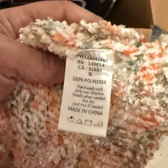 SADIE & SAGE Sweater Size S - Picture 4 of 4